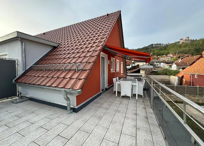 Markina: Penthaus - Burgblick